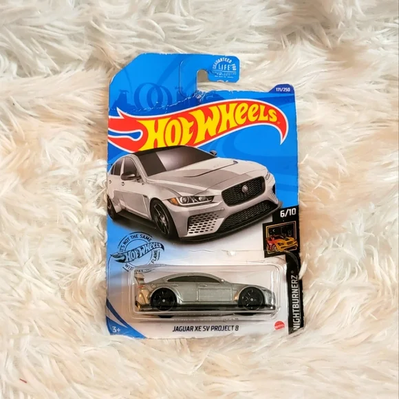 Hot Wheels Jaguar XE SV Project 8 - Flashing Light Feature, Portable Miniature Model Car - View #9